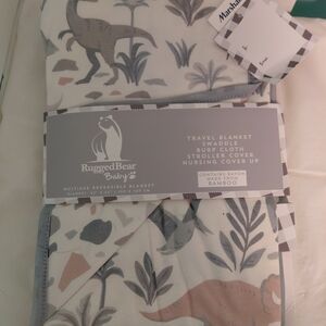 Multiuse Reversible Blanket - Gray and Cream
